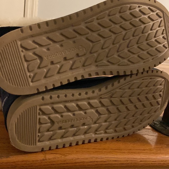 Women size 8 Koolaburra Ugg boots. - Picture 5 of 6